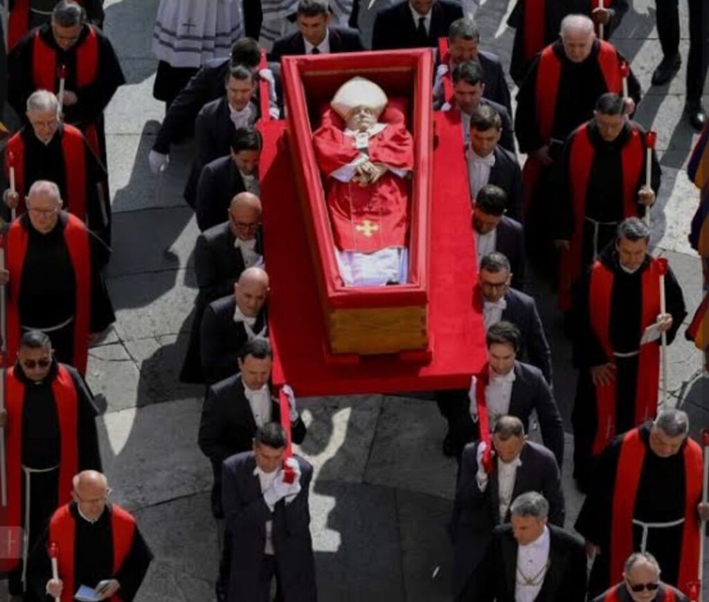Nos dejó el Papa Francisco, Jorge Bergolgio