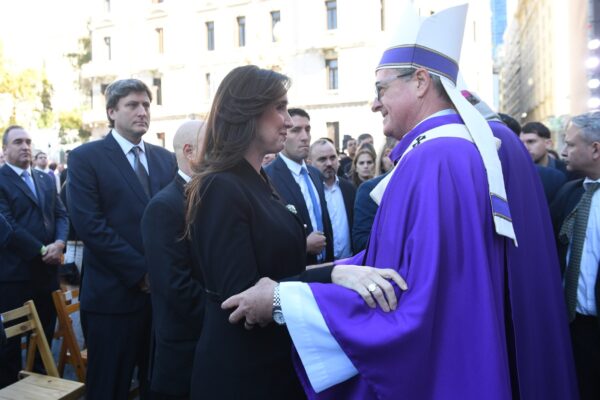Victoria Villaruel misa Papa Francisco